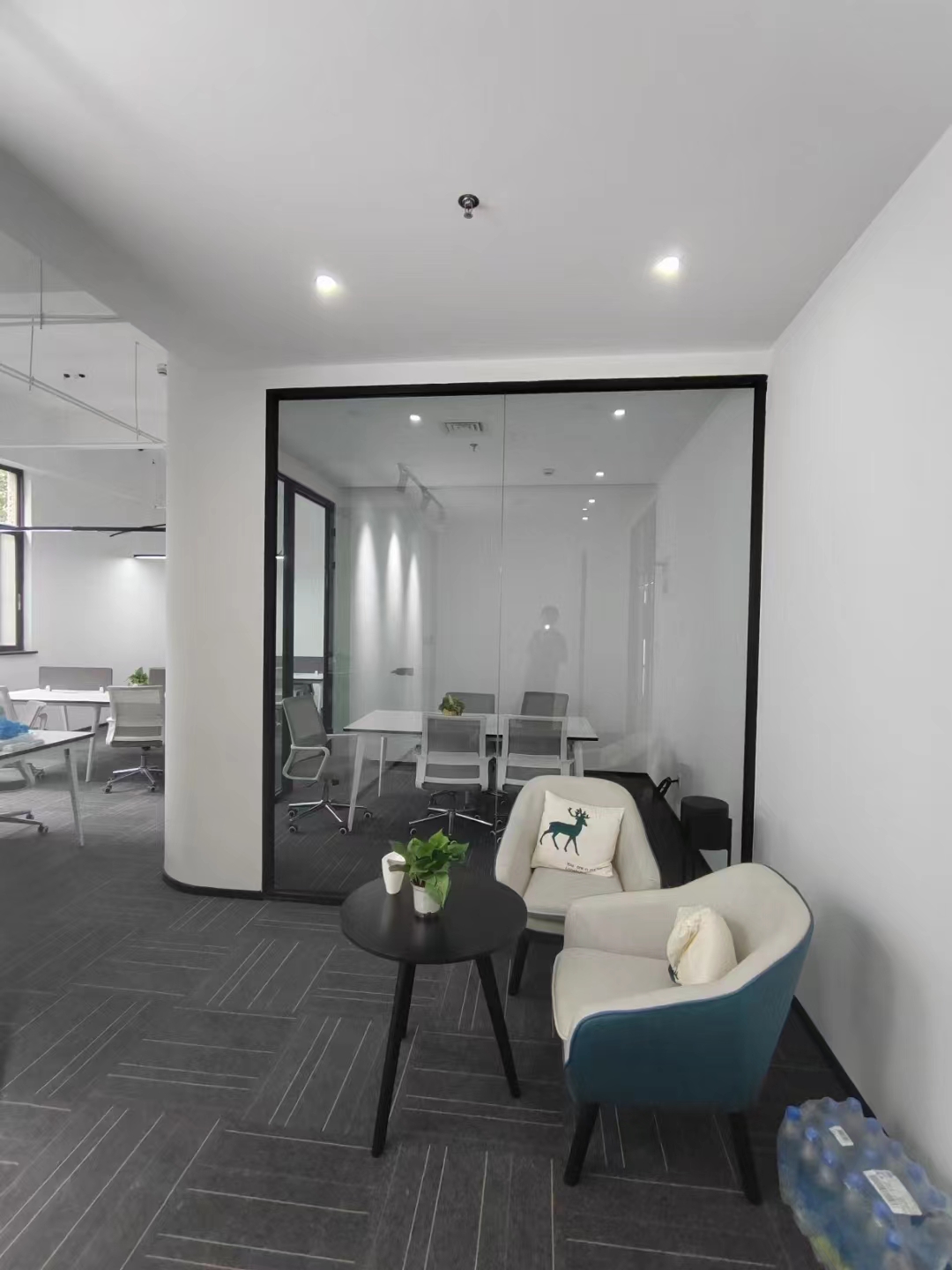 會議室裝修施工圖片